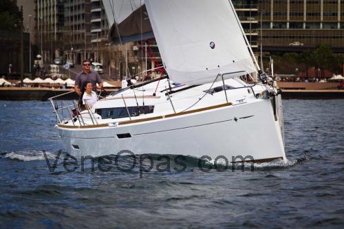 Jeanneau Sun Odyssey 389 Tekniset tiedot ja arvostelut